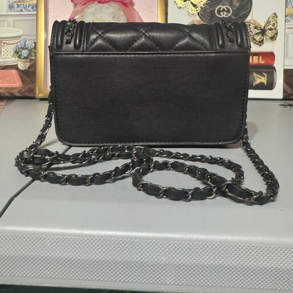 Badgley Mischka Quilted Crossbody Bag - Picture 6 of 12